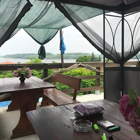 Къща За Гости 빌라 *